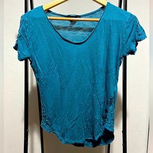 Teal short sleeve shirt